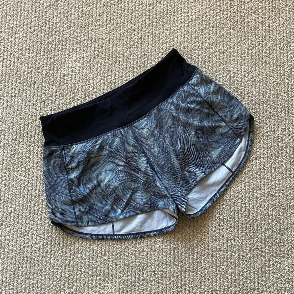 LULULEMON Speed Up MR Short 4” Lined Dimensional Icing Blue Multi Size 6 EUC